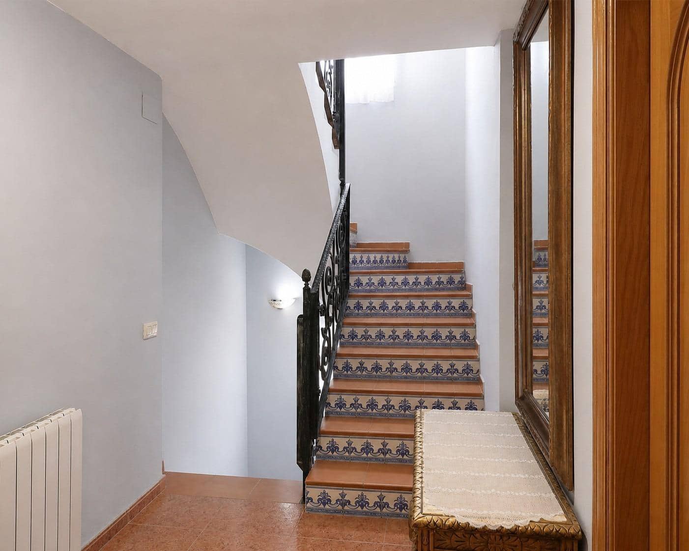 5 soveværelse Villa til salg i Betera med swimmingpool - € 400.000 (Ref: 9867354)