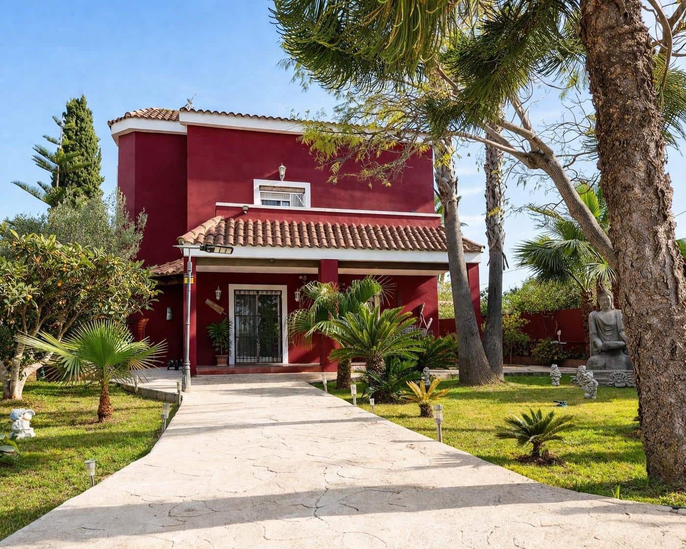 5 soveværelse Villa til salg i Betera med swimmingpool - € 400.000 (Ref: 9867354)