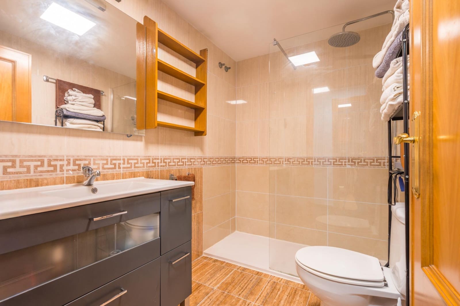 2 soveværelse Lejlighed til salg i Valencia by - € 295.000 (Ref: 9867356)