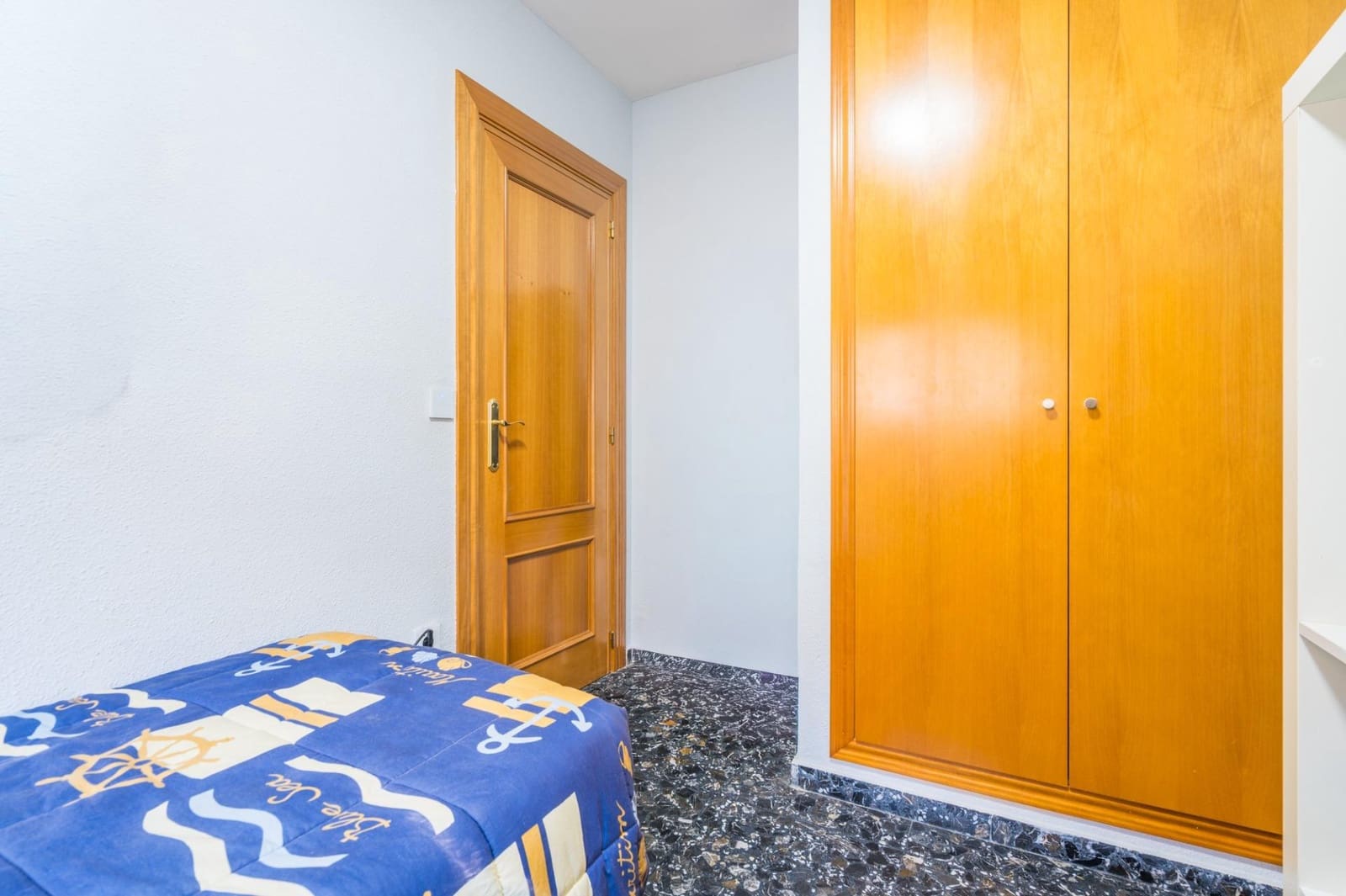 2 soveværelse Lejlighed til salg i Valencia by - € 295.000 (Ref: 9867356)