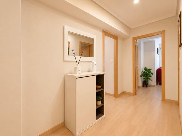 4 slaapkamer Flat te koop in Malilla, Valencia stad - € 330.000 (Ref: 9867357)