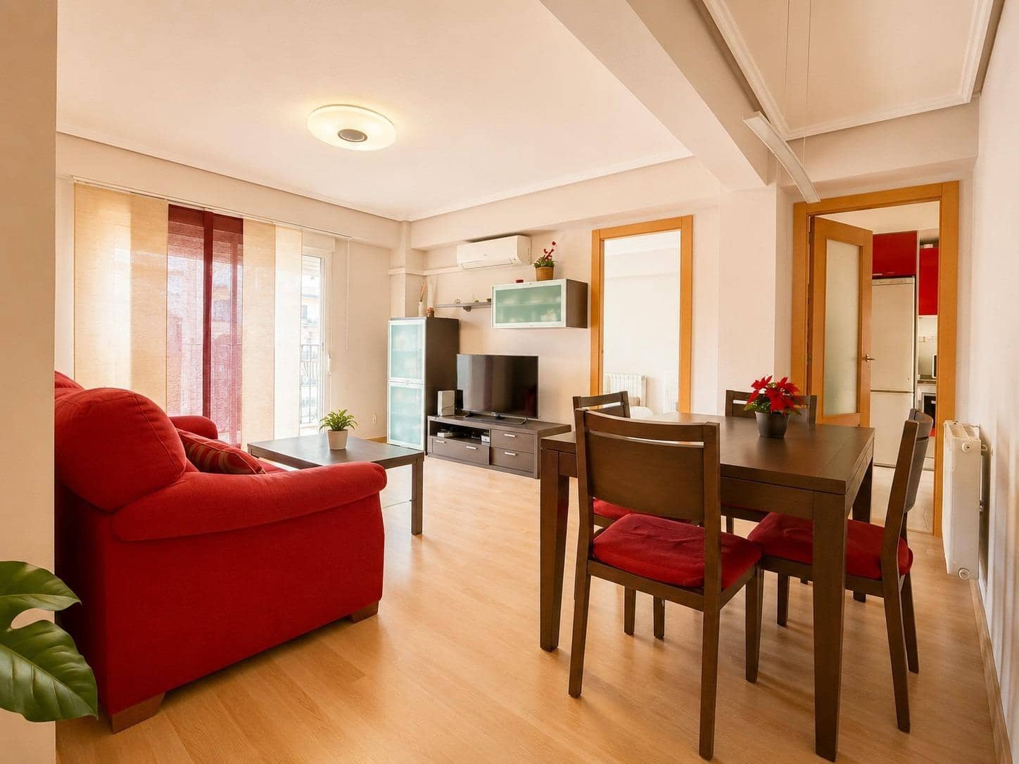 4 soveværelse Lejlighed til salg i Valencia by - € 330.000 (Ref: 9867357)