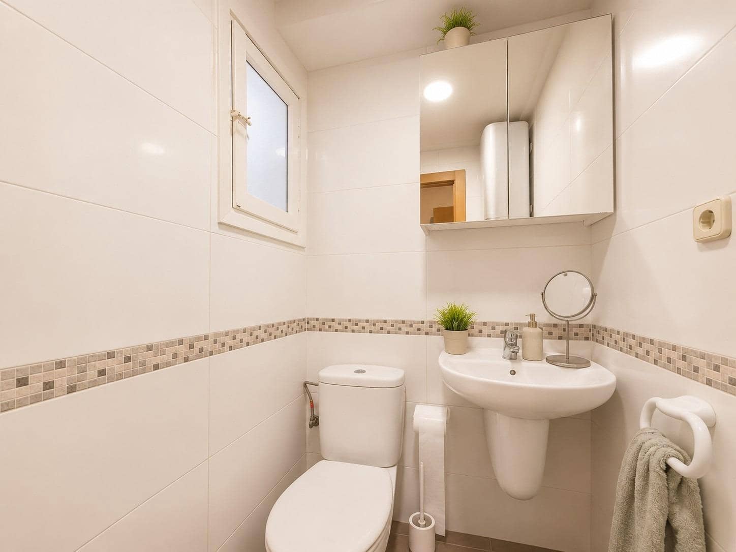4 soveværelse Lejlighed til salg i Valencia by - € 330.000 (Ref: 9867357)