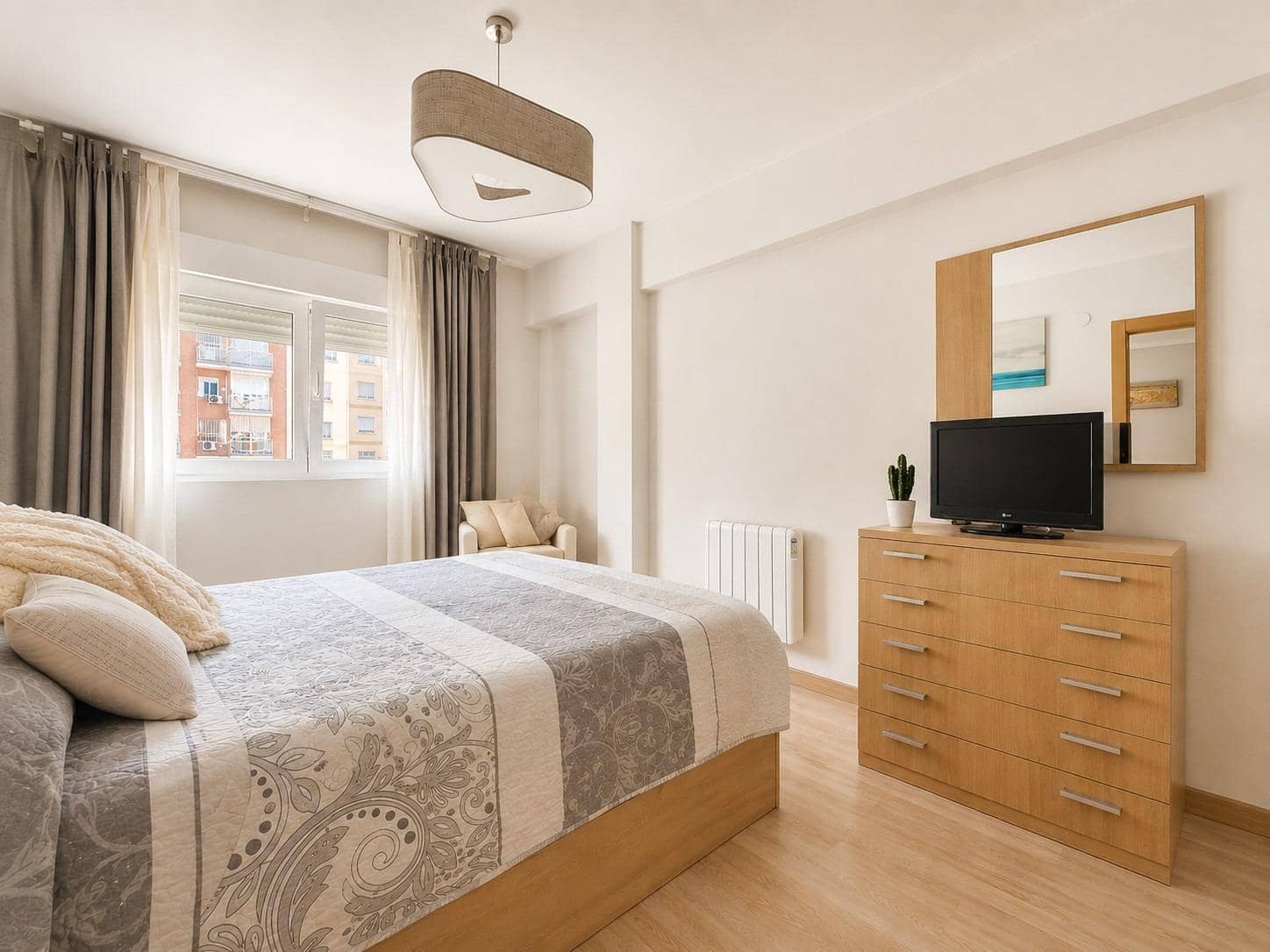 4 soveværelse Lejlighed til salg i Valencia by - € 330.000 (Ref: 9867357)