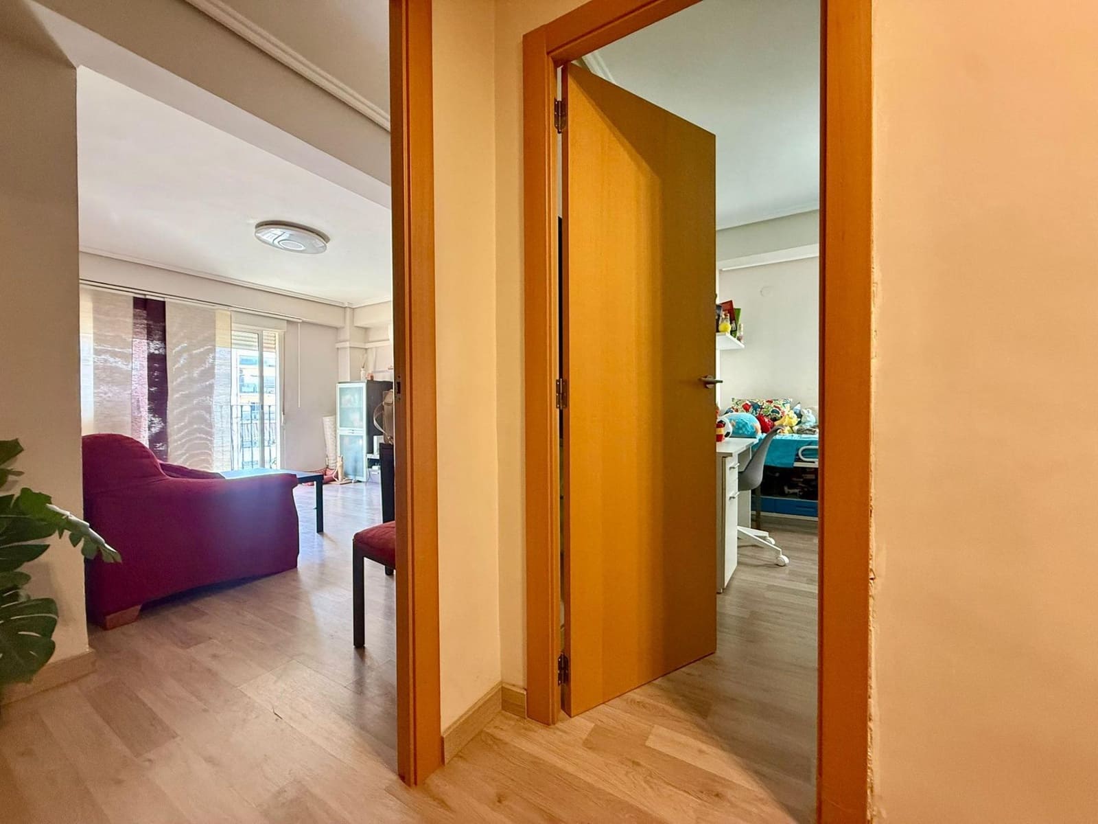 4 soveværelse Lejlighed til salg i Valencia by - € 330.000 (Ref: 9867357)