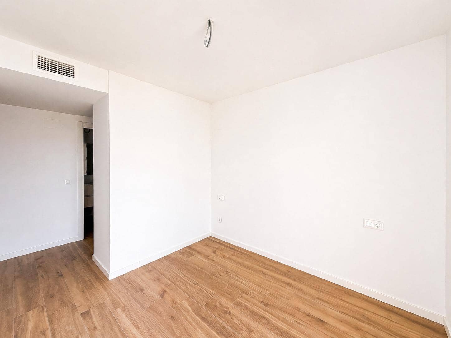 2 sypialnia Mieszkanie na sprzedaż w Miasto Walencja z basenem garażem - 467 500 € (Ref: 9867358)