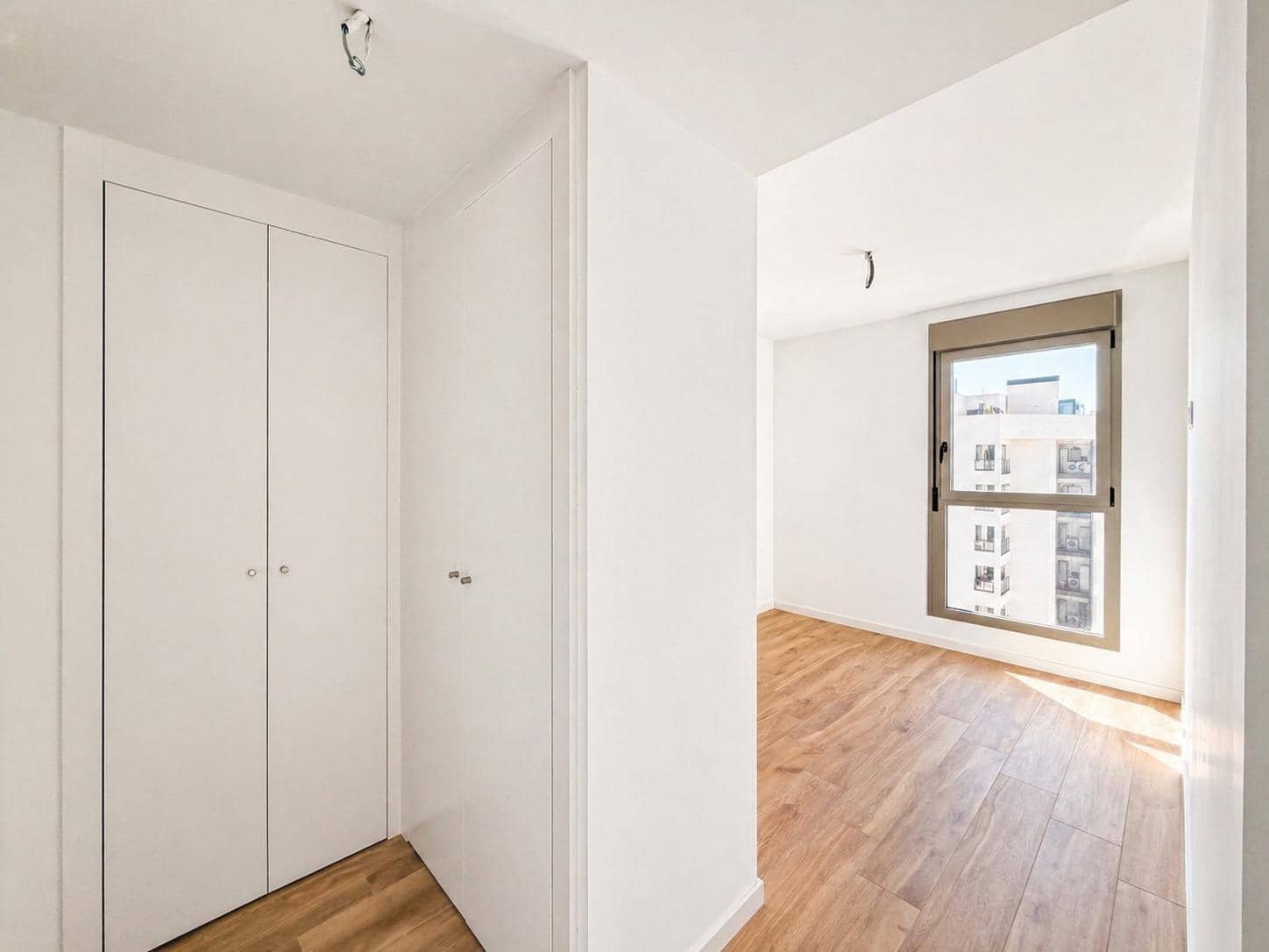2 sypialnia Mieszkanie na sprzedaż w Miasto Walencja z basenem garażem - 467 500 € (Ref: 9867358)