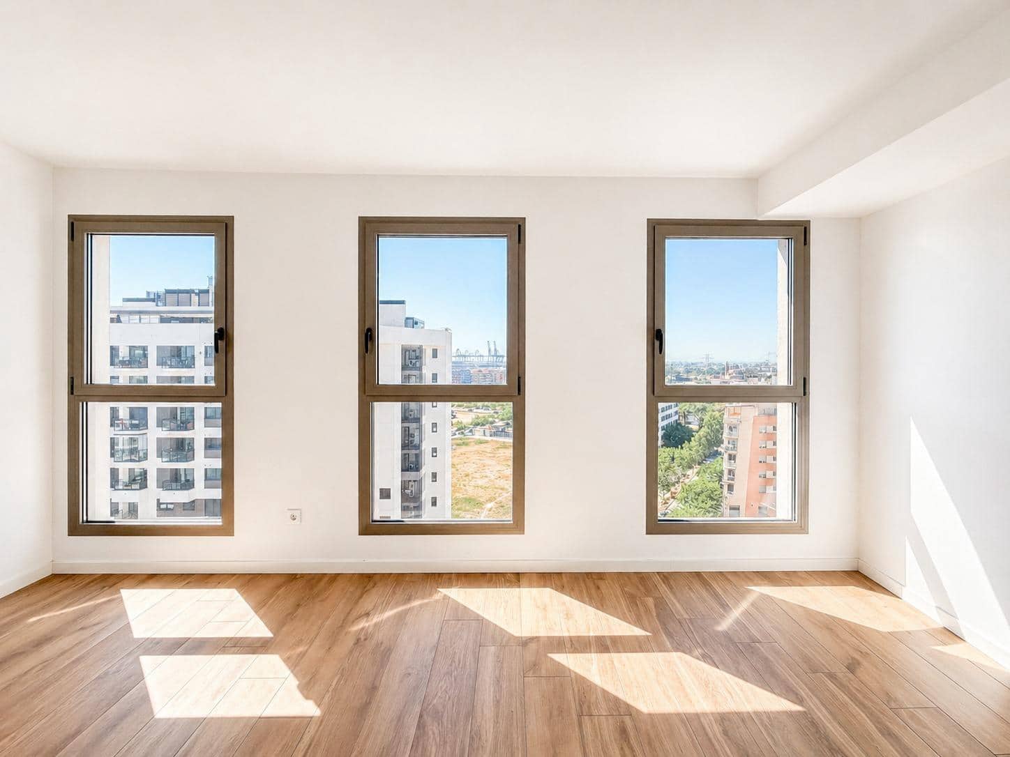 2 sypialnia Mieszkanie na sprzedaż w Miasto Walencja z basenem garażem - 467 500 € (Ref: 9867358)