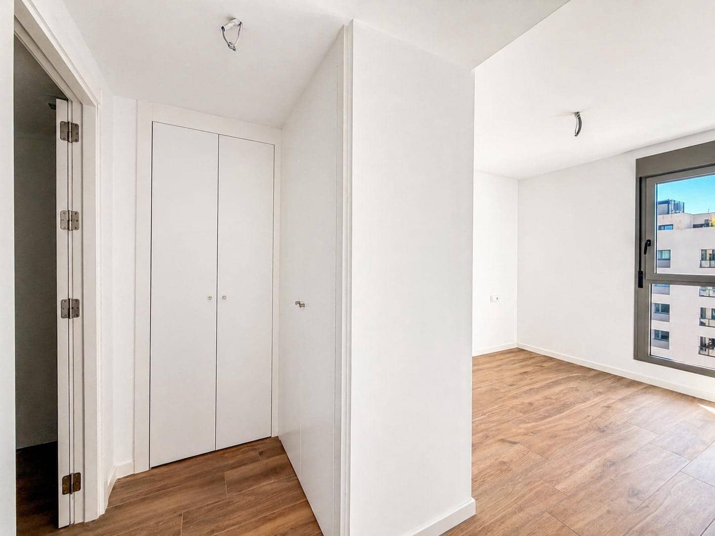2 sypialnia Mieszkanie na sprzedaż w Miasto Walencja z basenem garażem - 467 500 € (Ref: 9867358)