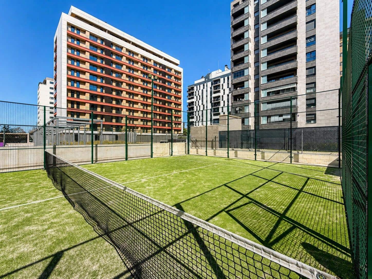 2 sypialnia Mieszkanie na sprzedaż w Miasto Walencja z basenem garażem - 467 500 € (Ref: 9867358)