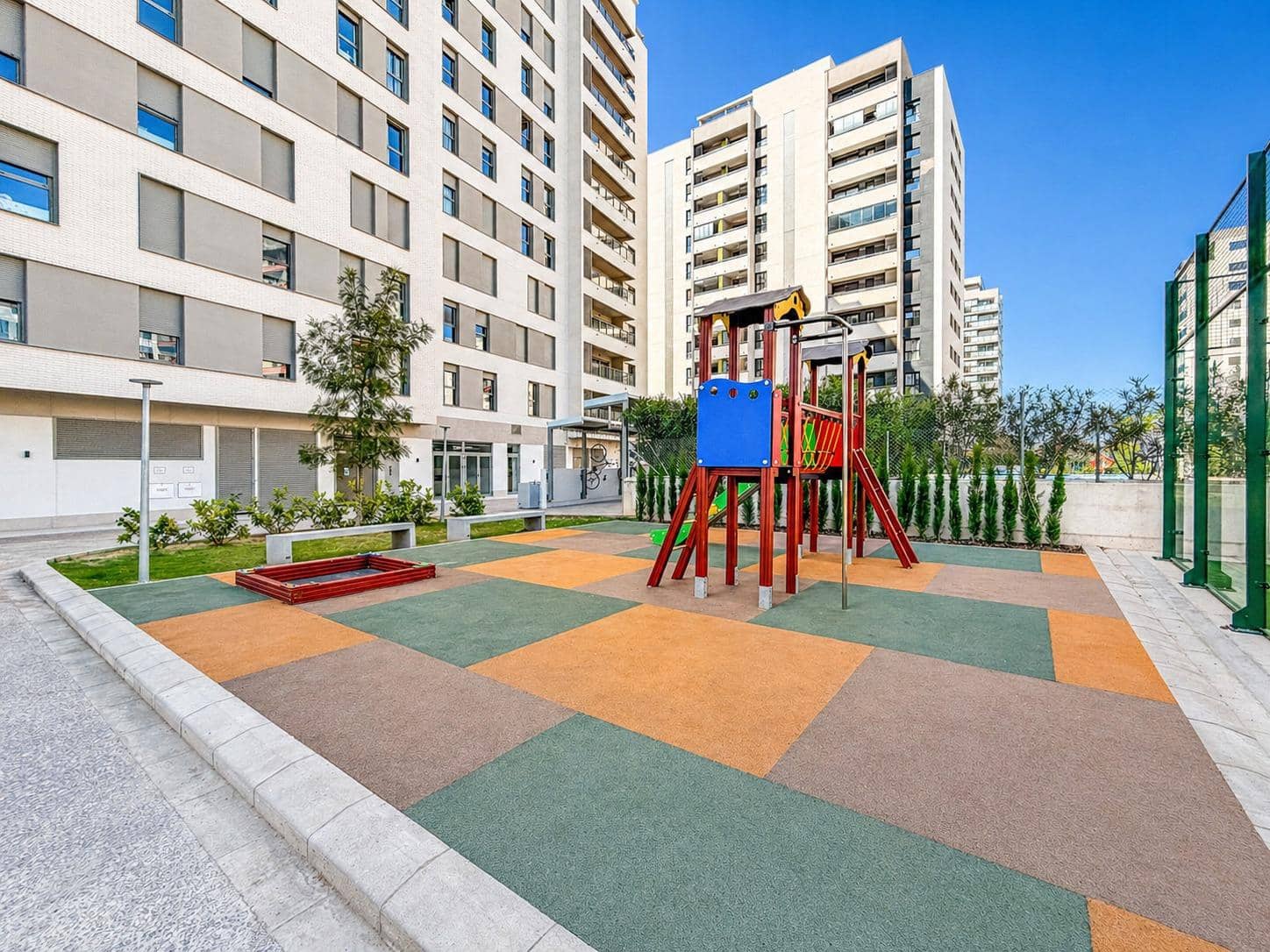 2 sypialnia Mieszkanie na sprzedaż w Miasto Walencja z basenem garażem - 467 500 € (Ref: 9867358)