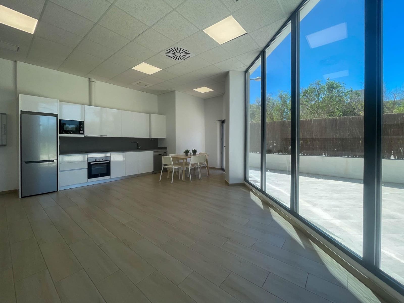 3 quarto Apartamento para venda em Valencia cidade com piscina garagem - 595 000 € (Ref: 9894096)