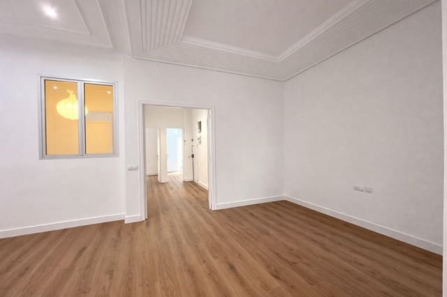 3 quarto Apartamento para arrendar em Russafa, Valência cidade - 1 200 € (Ref: 9934410)