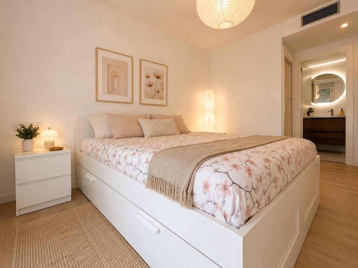 3 makuuhuone Asunto vuokrattavana paikassa Valencia kaupunki mukana uima-altaan - 1 750 € (Ref: 9934411)