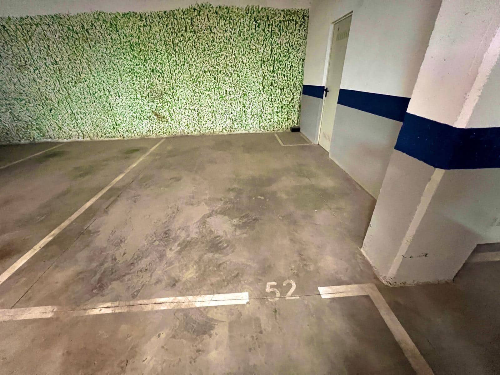 3 makuuhuone Asunto vuokrattavana paikassa Valencia kaupunki mukana uima-altaan - 1 750 € (Ref: 9934411)