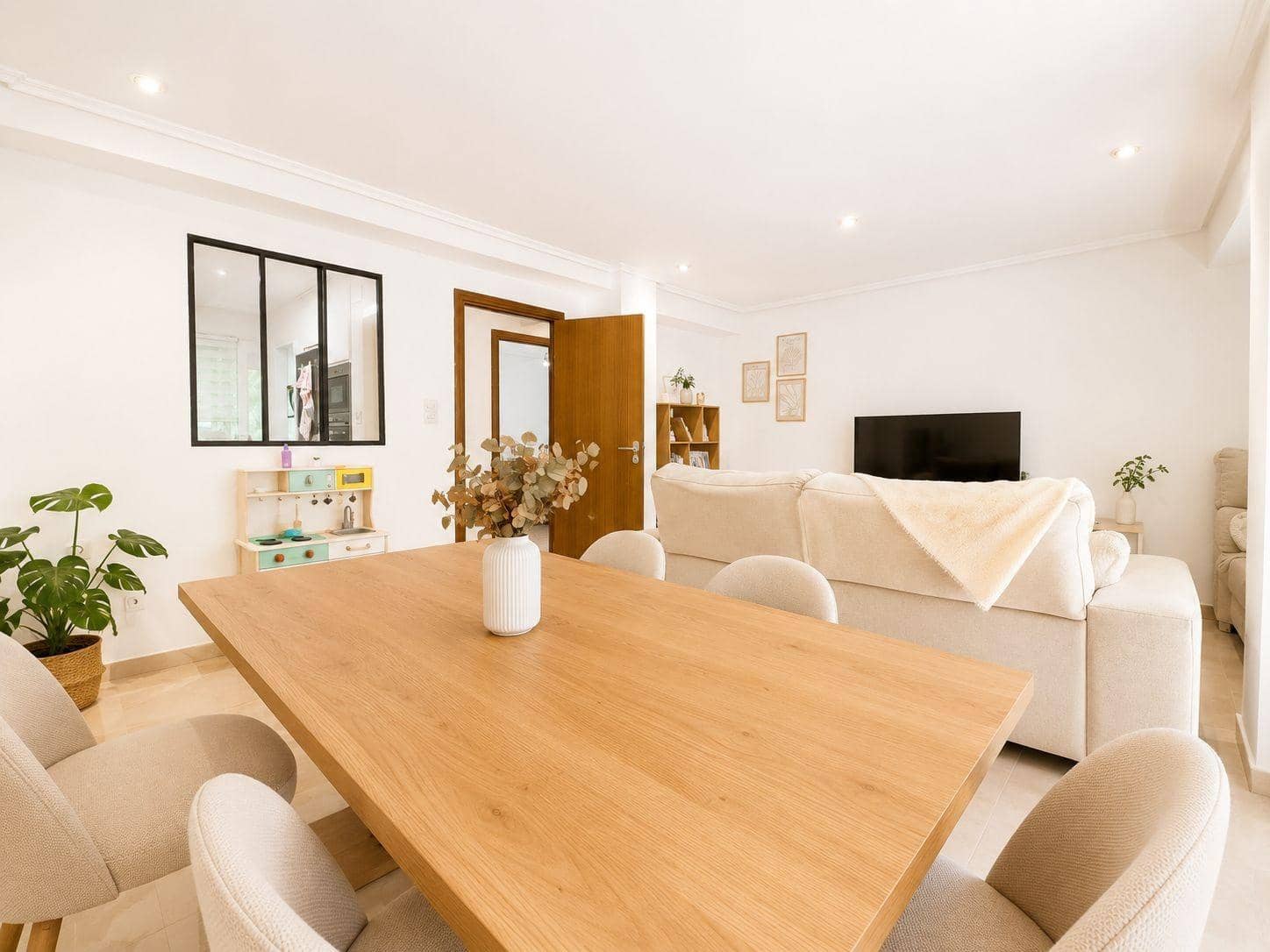 3 soveværelse Lejlighed til salg i Valencia by - € 329.500 (Ref: 9934413)
