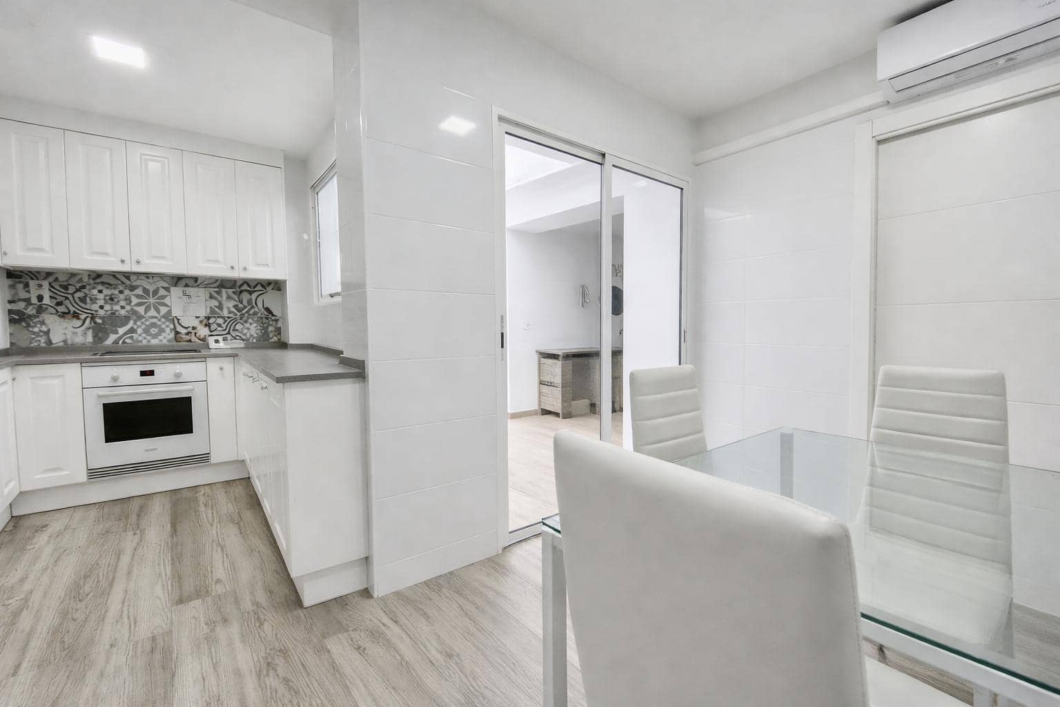 3 bedroom Townhouse for sale in Benaguasil - € 259,500 (Ref: 9934414)