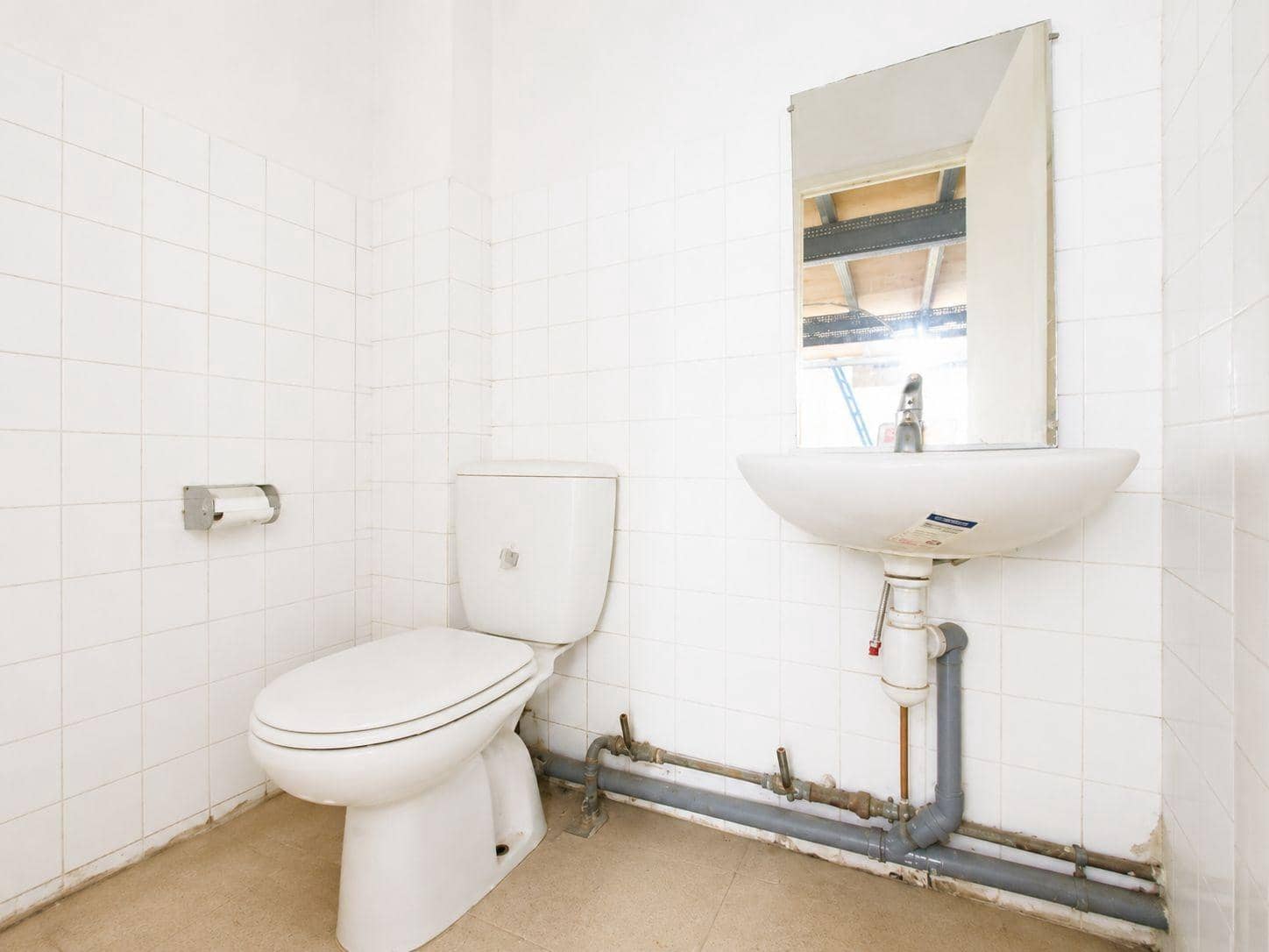 1 bedroom Commercial for rent in Valencia city - € 750 (Ref: 9942723)