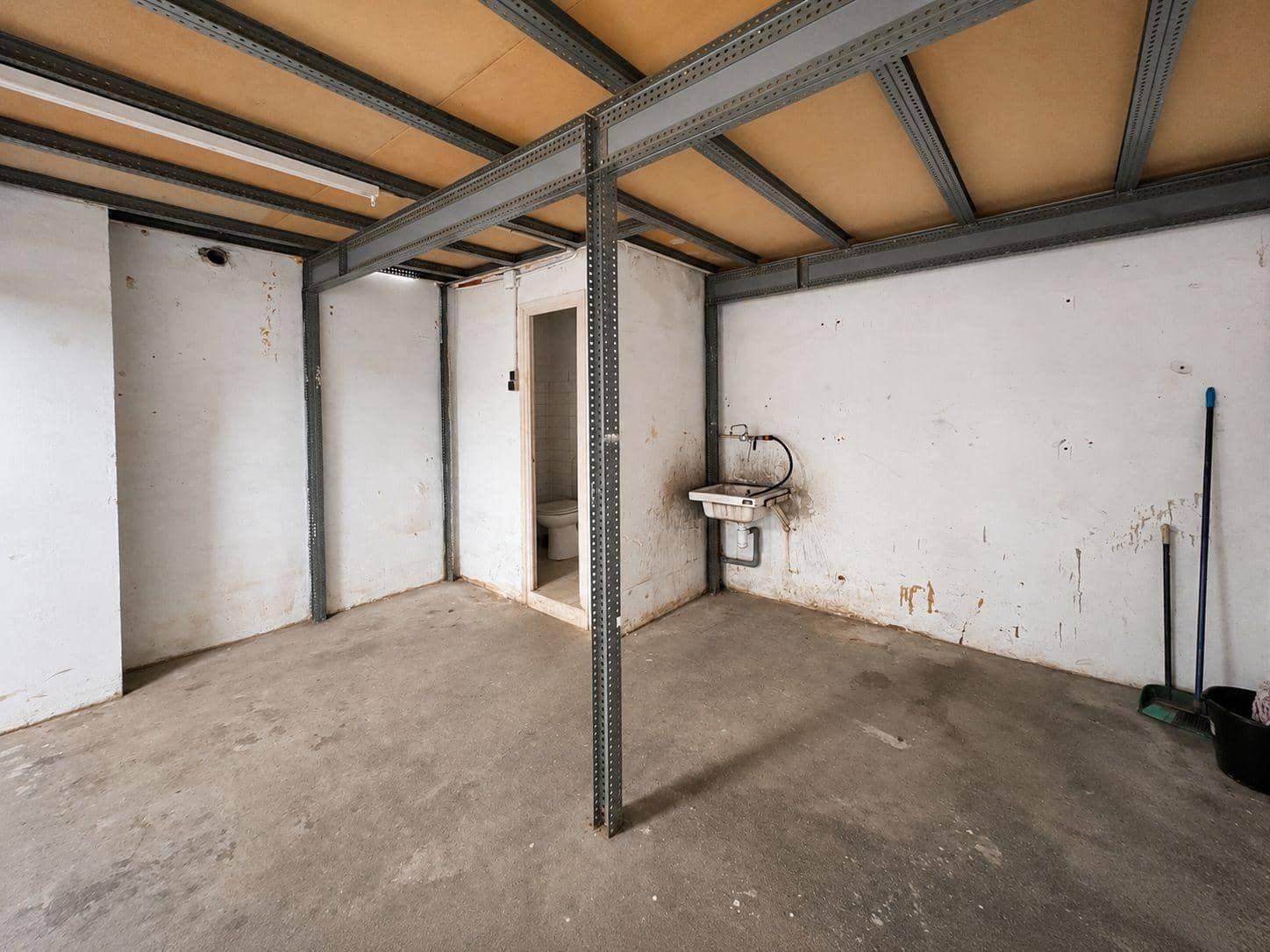1 bedroom Commercial for rent in Valencia city - € 750 (Ref: 9942723)