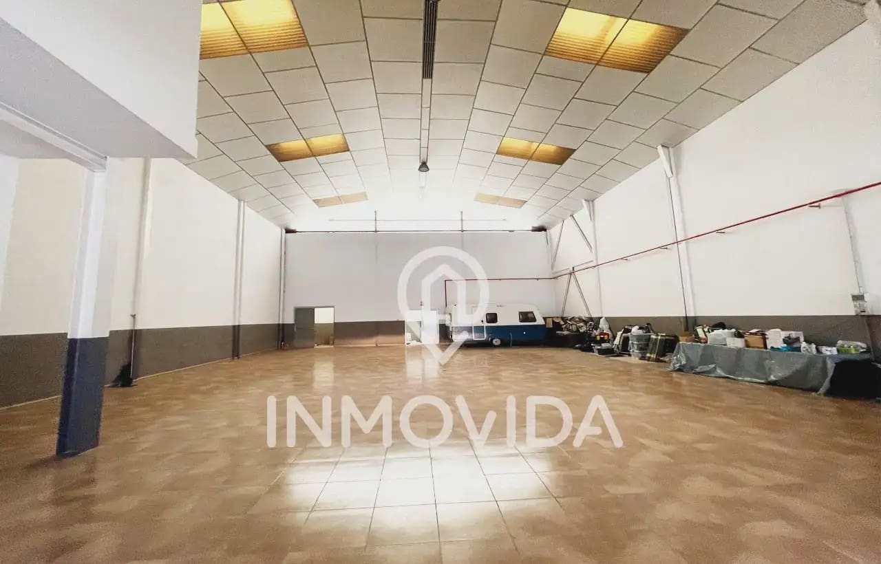 Kommersiell till salu i Novele / Novetle - 250 000 € (Ref: 9879287)