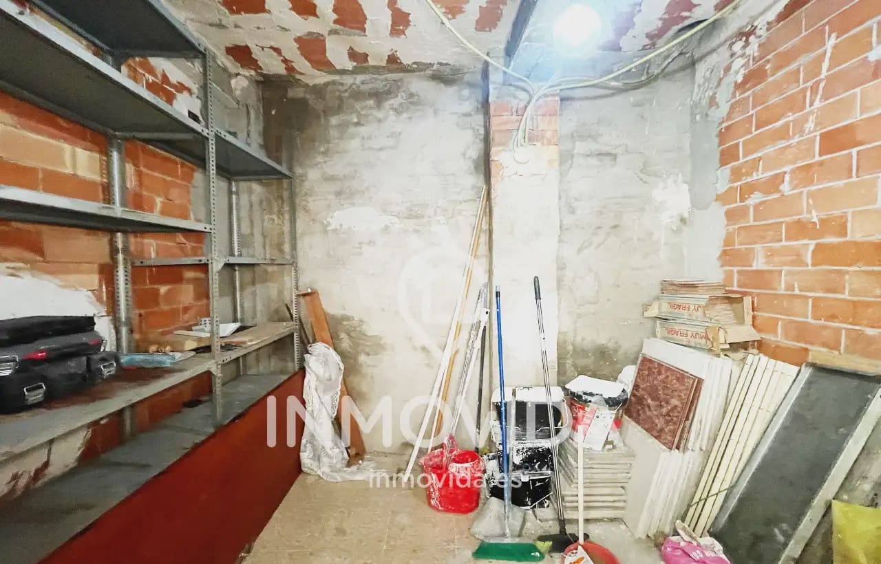 5 soveværelse Byhus til salg i Manuel med garage - € 135.000 (Ref: 9879288)