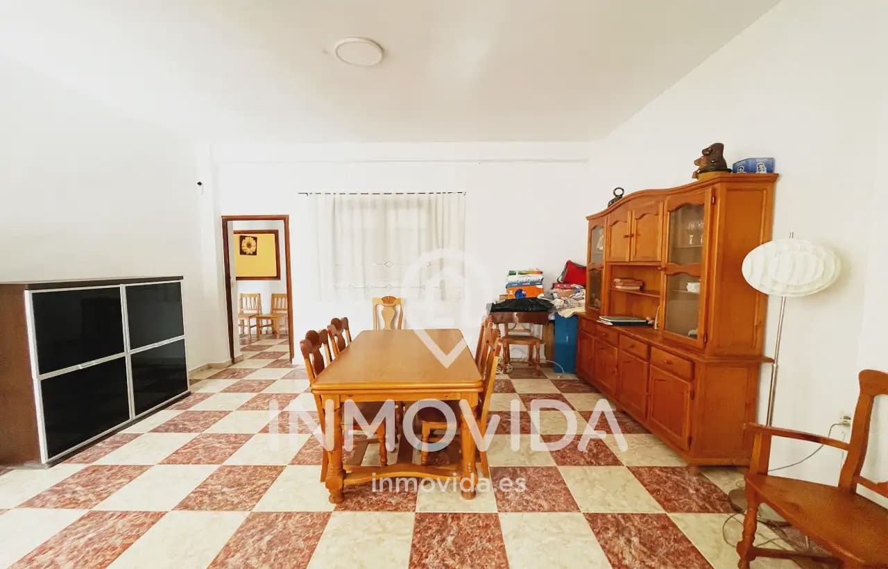 5 soveværelse Byhus til salg i Manuel med garage - € 135.000 (Ref: 9879288)