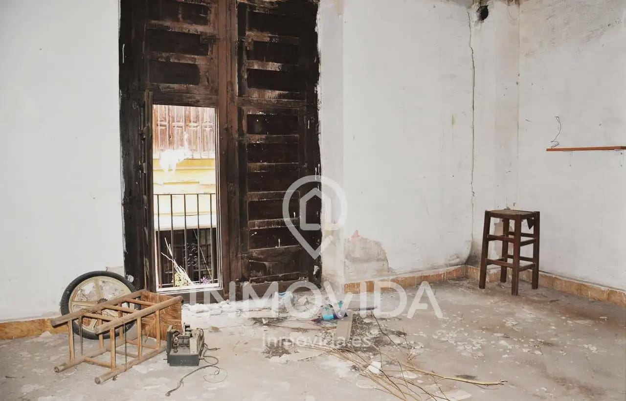 Townhouse for sale in Xativa - € 53,000 (Ref: 9879291)