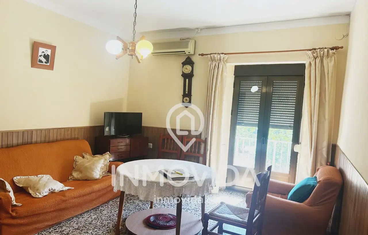 5 soverom Hus til salgs i Manuel med garasje - € 135 000 (Ref: 9879296)