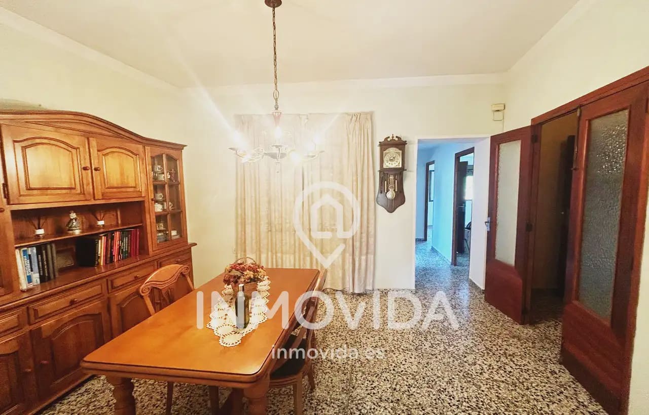 5 soverom Hus til salgs i Manuel med garasje - € 135 000 (Ref: 9879296)