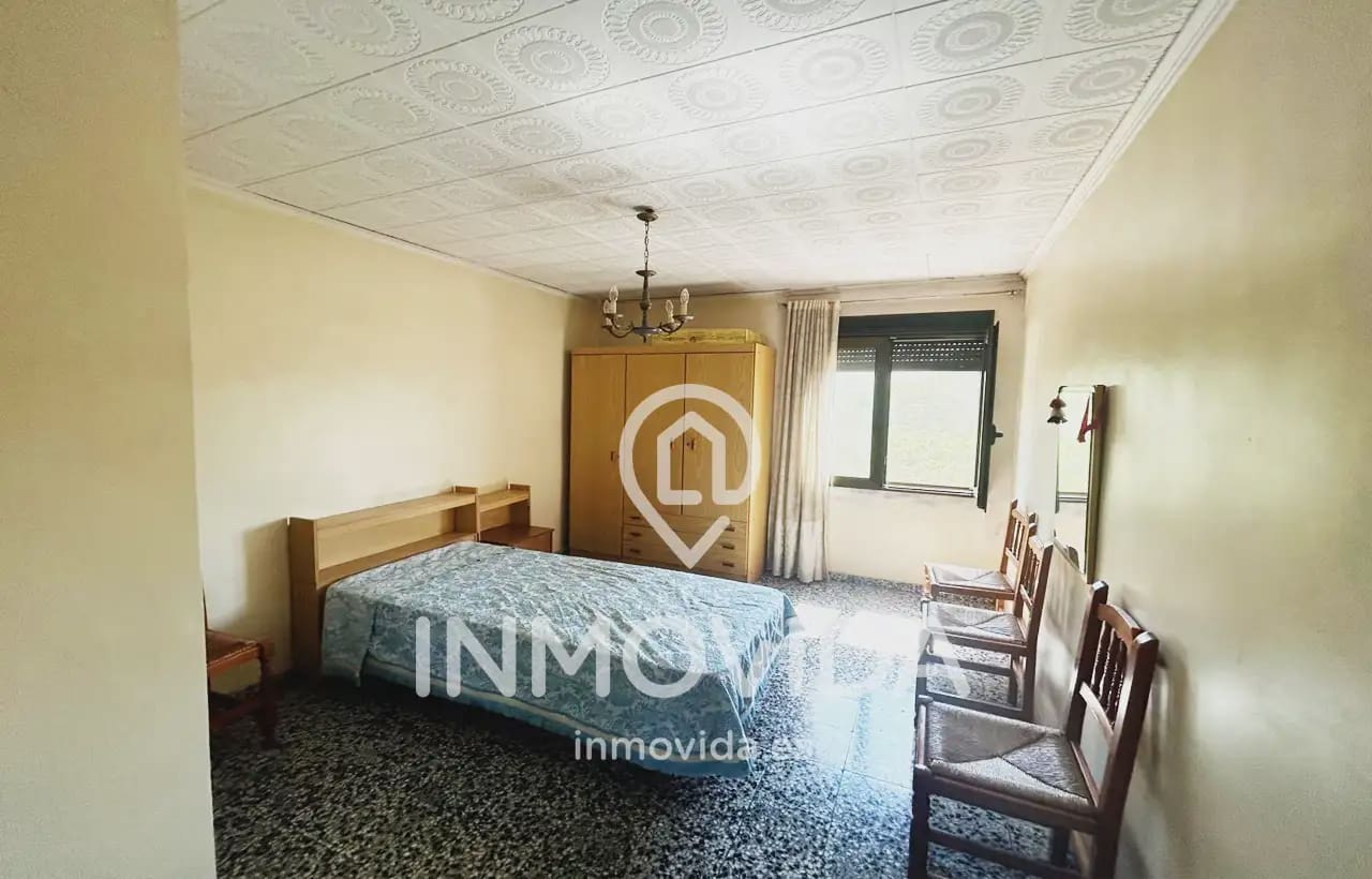 5 soverom Hus til salgs i Manuel med garasje - € 135 000 (Ref: 9879296)