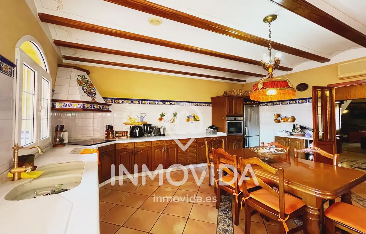 4 sovrum Hus till salu i Xativa med garage - 1 500 000 € (Ref: 9879299)