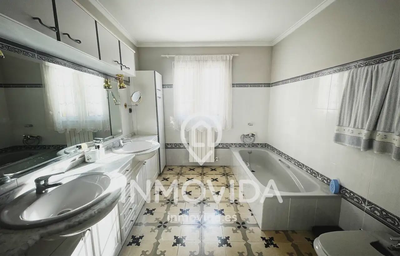 4 sovrum Hus till salu i Xativa med garage - 1 500 000 € (Ref: 9879299)