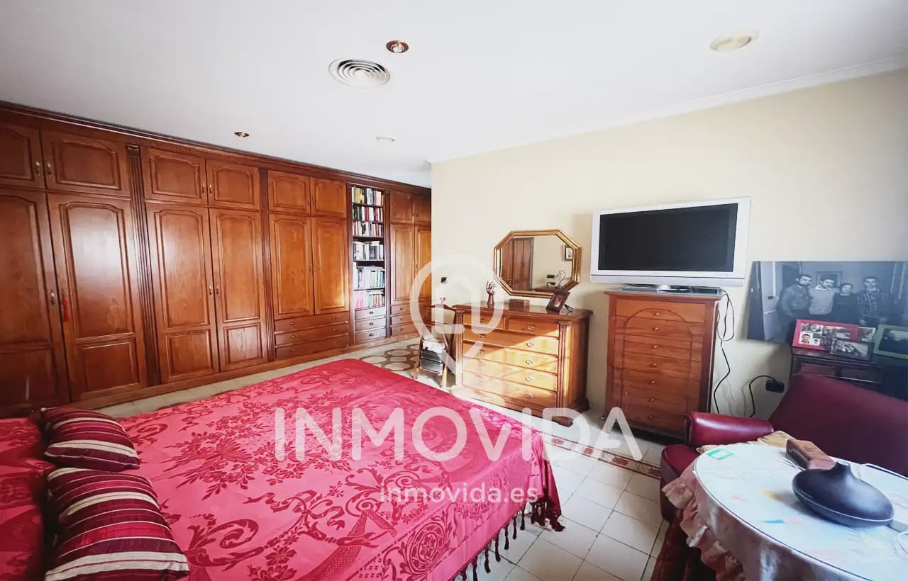 4 sovrum Hus till salu i Xativa med garage - 1 500 000 € (Ref: 9879299)