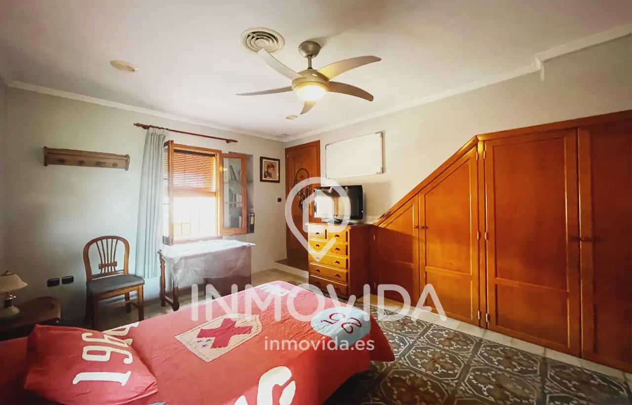 4 sovrum Hus till salu i Xativa med garage - 1 500 000 € (Ref: 9879299)