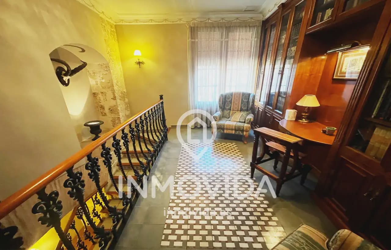 4 sovrum Hus till salu i Xativa med garage - 1 500 000 € (Ref: 9879299)