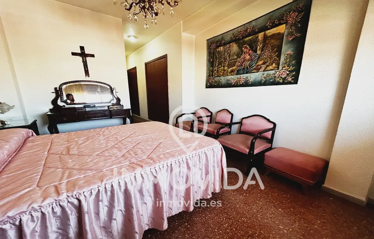5 slaapkamer Flat te koop in Xativa - € 190.000 (Ref: 9879302)