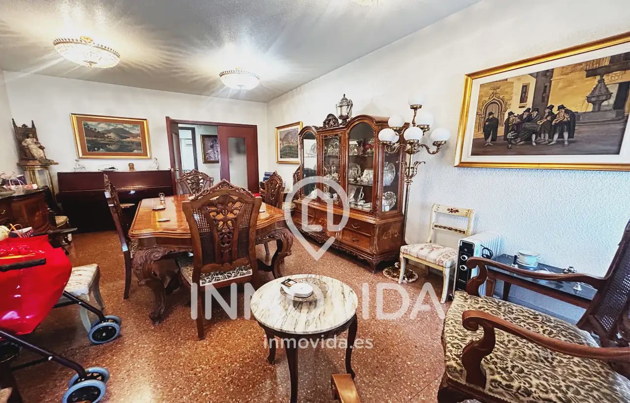 5 slaapkamer Flat te koop in Xativa - € 190.000 (Ref: 9879302)