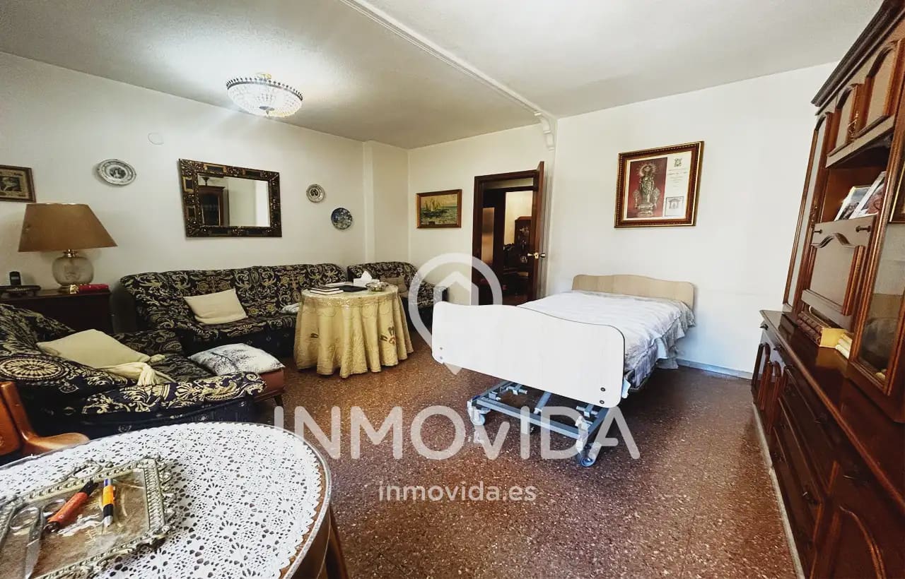 5 slaapkamer Flat te koop in Xativa - € 190.000 (Ref: 9879302)