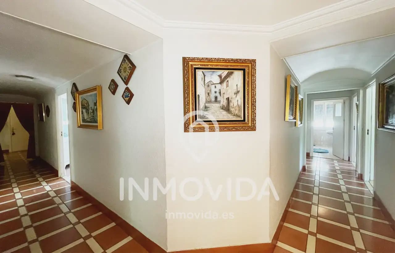 5 sovrum Lägenhet till salu i Xativa med garage - 320 000 € (Ref: 9879307)