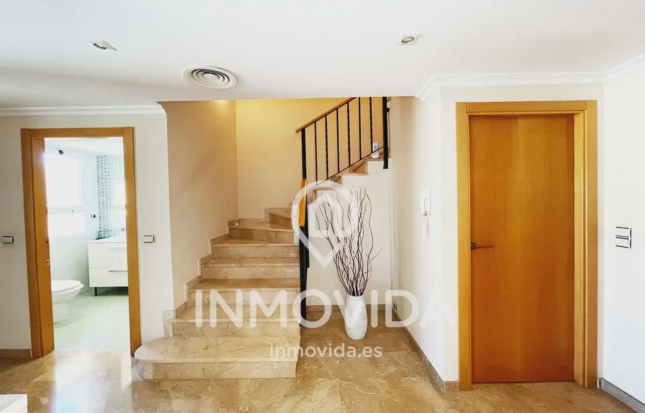 3 slaapkamer Rijtjeshuis te koop in Novele / Novetle met garage - € 240.000 (Ref: 9879310)