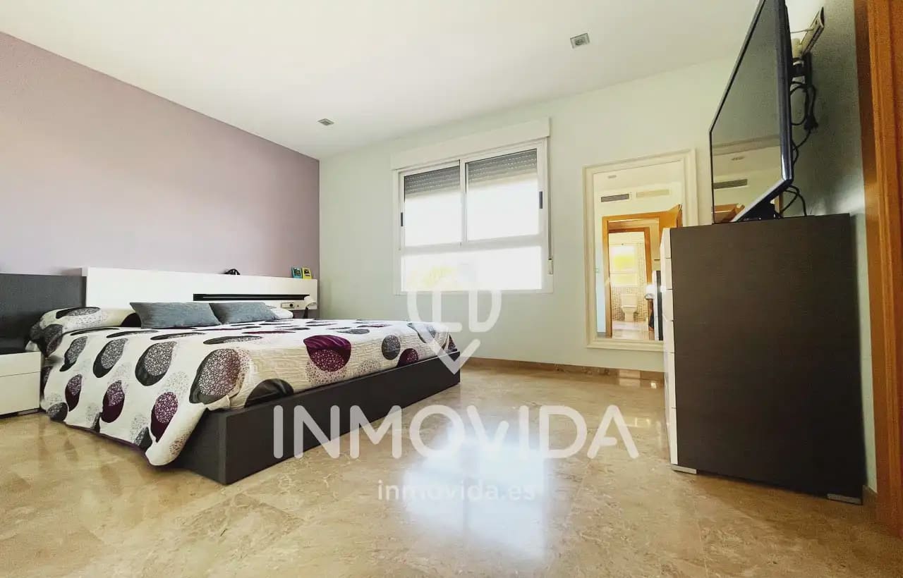 3 slaapkamer Rijtjeshuis te koop in Novele / Novetle met garage - € 240.000 (Ref: 9879310)