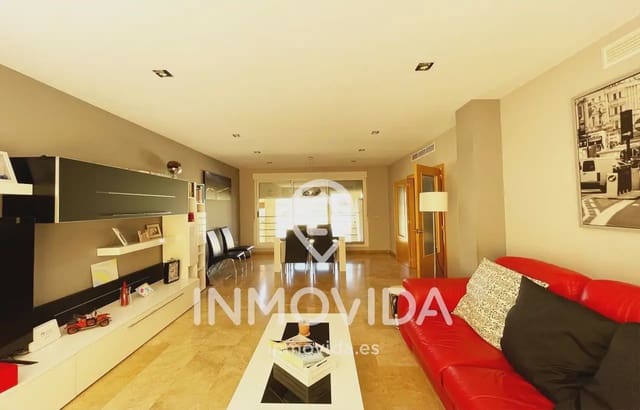 3 slaapkamer Rijtjeshuis te koop in Novelé / Novetlè met garage - € 240.000 (Ref: 9879310)
