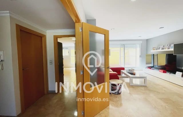 3 slaapkamer Rijtjeshuis te koop in Novelé / Novetlè met garage - € 240.000 (Ref: 9879310)