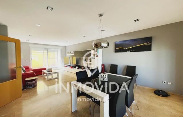 3 slaapkamer Rijtjeshuis te koop in Novelé / Novetlè met garage - € 240.000 (Ref: 9879310)