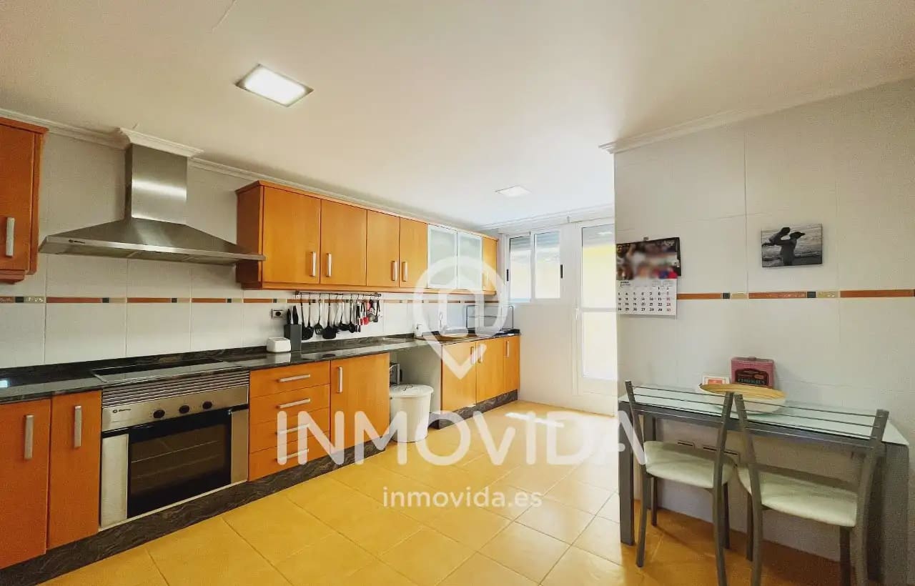3 slaapkamer Rijtjeshuis te koop in Novele / Novetle met garage - € 240.000 (Ref: 9879310)