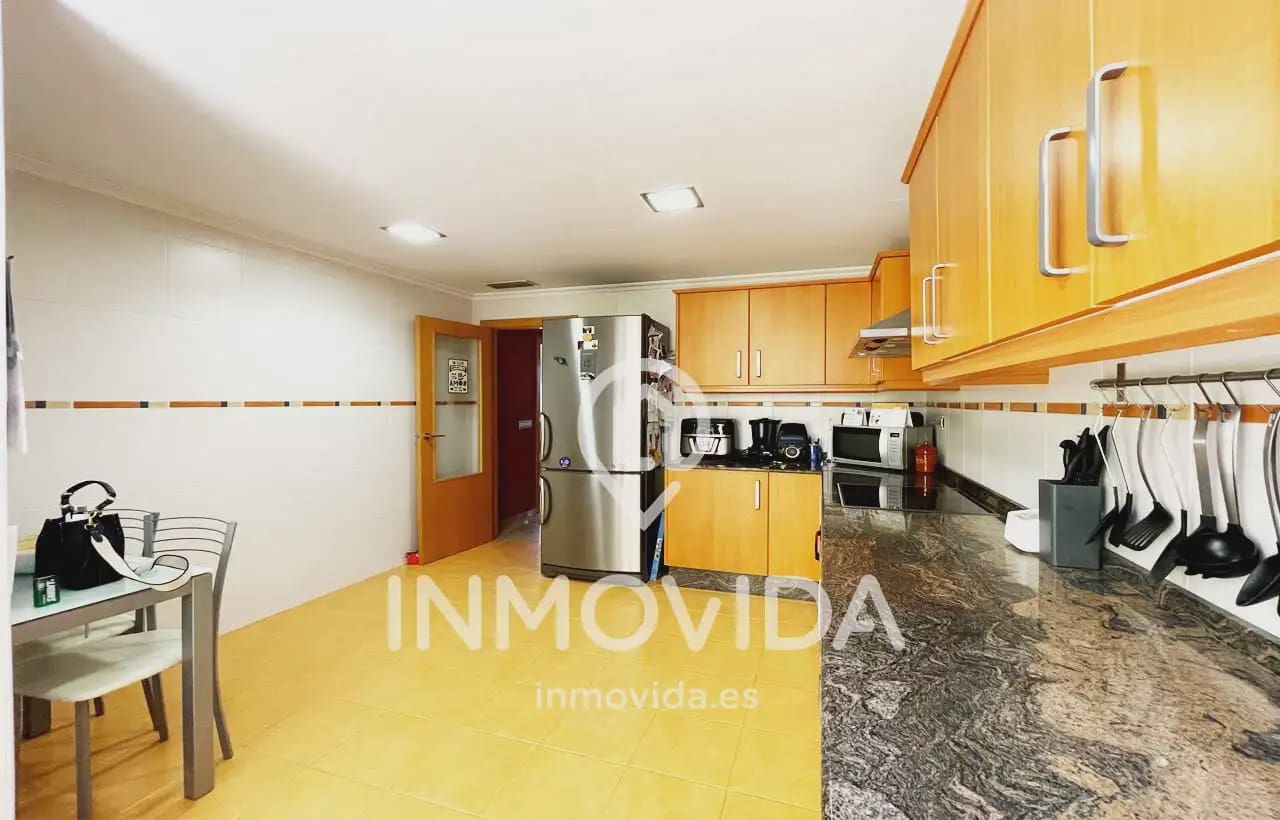 3 slaapkamer Rijtjeshuis te koop in Novele / Novetle met garage - € 240.000 (Ref: 9879310)
