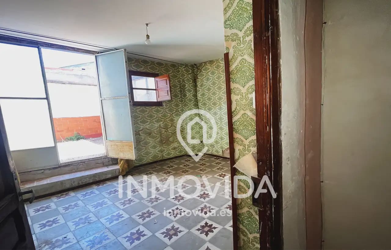 3 bedroom Townhouse for sale in Xativa - € 63,000 (Ref: 9879311)