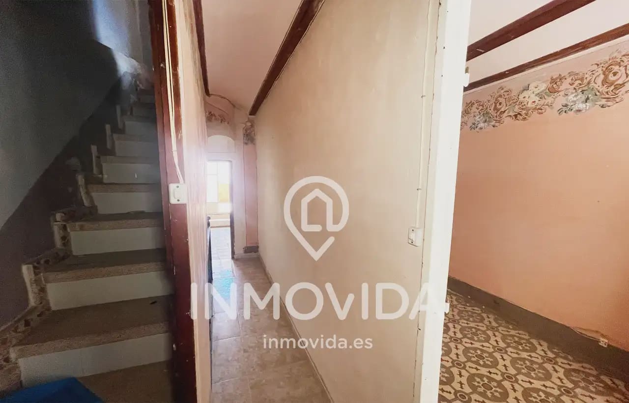3 bedroom Townhouse for sale in Xativa - € 63,000 (Ref: 9879311)