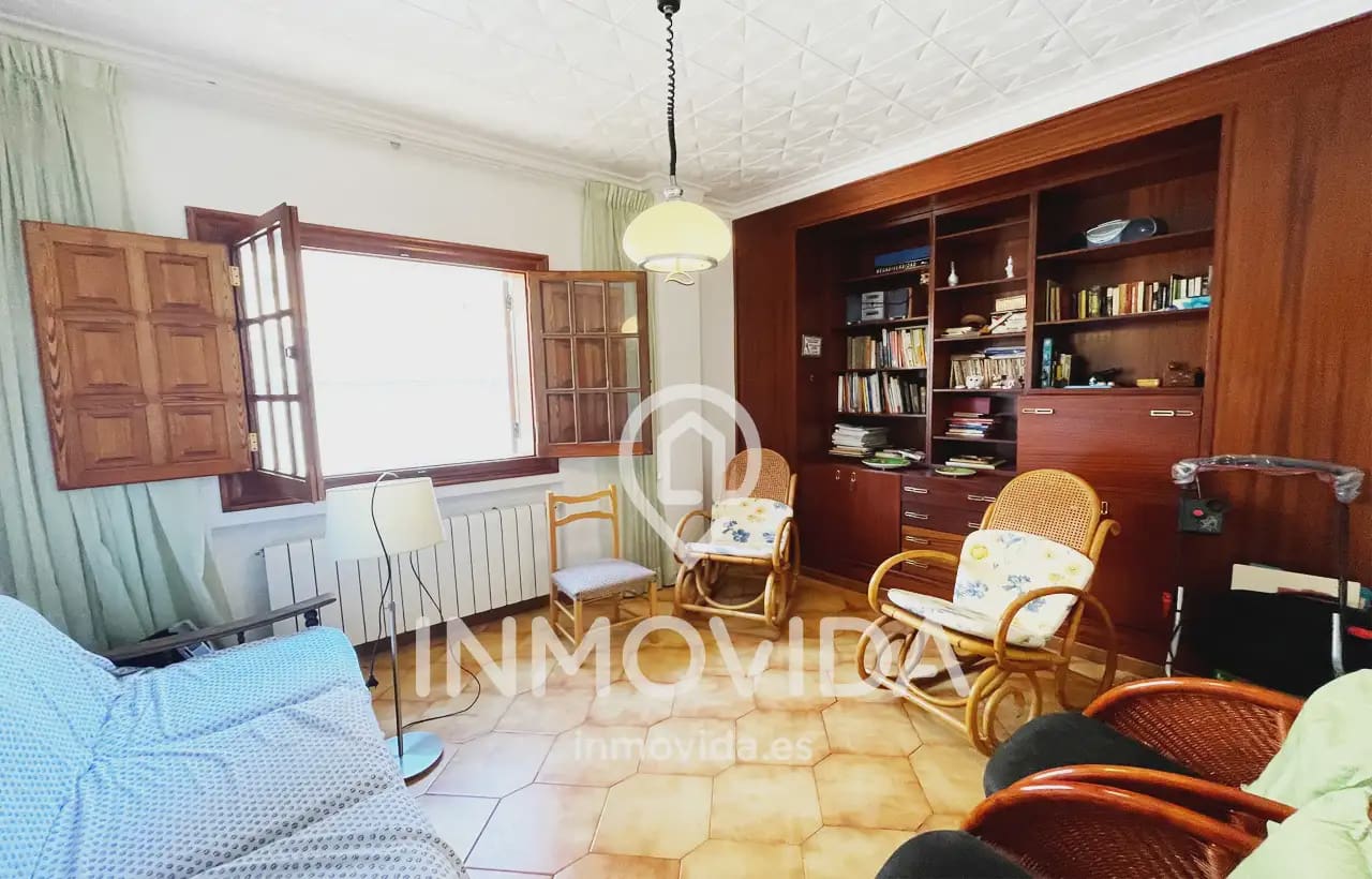 6 bedroom Villa for sale in Moixent with pool garage - € 395,000 (Ref: 9879316)