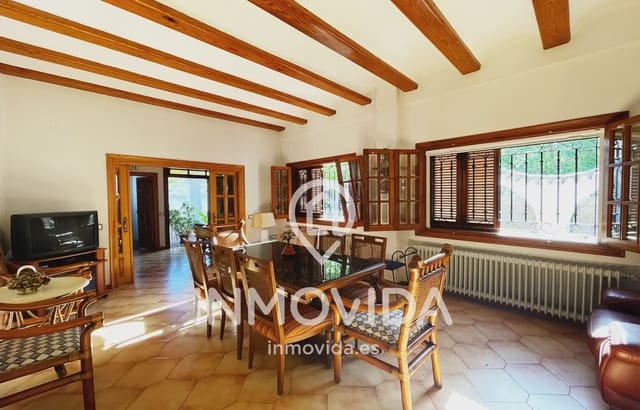 6 soveværelse Villa til salg i Moixent med swimmingpool garage - € 395.000 (Ref: 9879316)